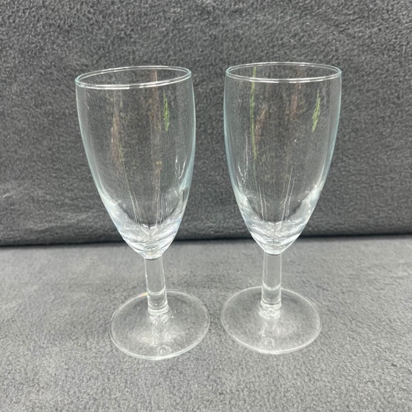 Set of 2 Elegant Wine Glasses Small Cordial Glasses Barware Drinkware - Picture 2 of 6